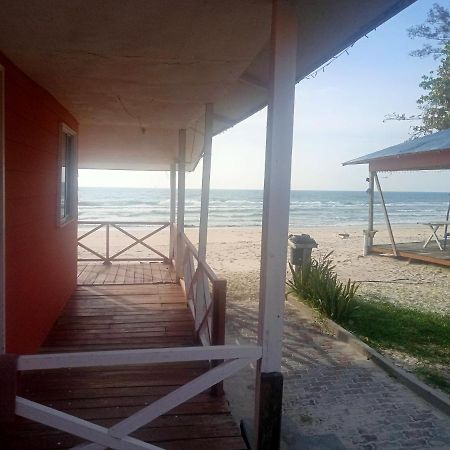 Tumombuvoi Homestay Tiga Papan Exterior photo