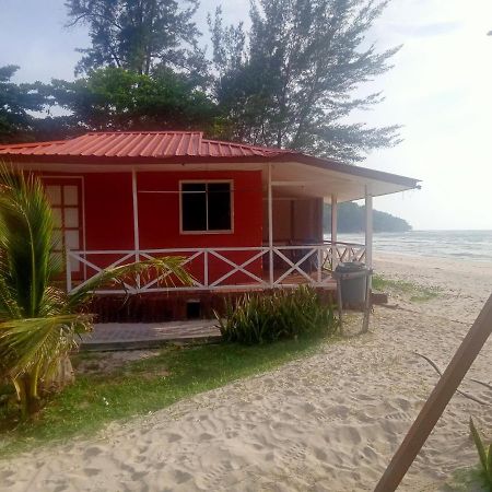 Tumombuvoi Homestay Tiga Papan Exterior photo